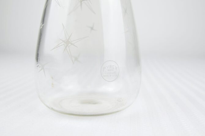Vintage Mid Century Pyrex Atomic Starburst Carafe - Image 4
