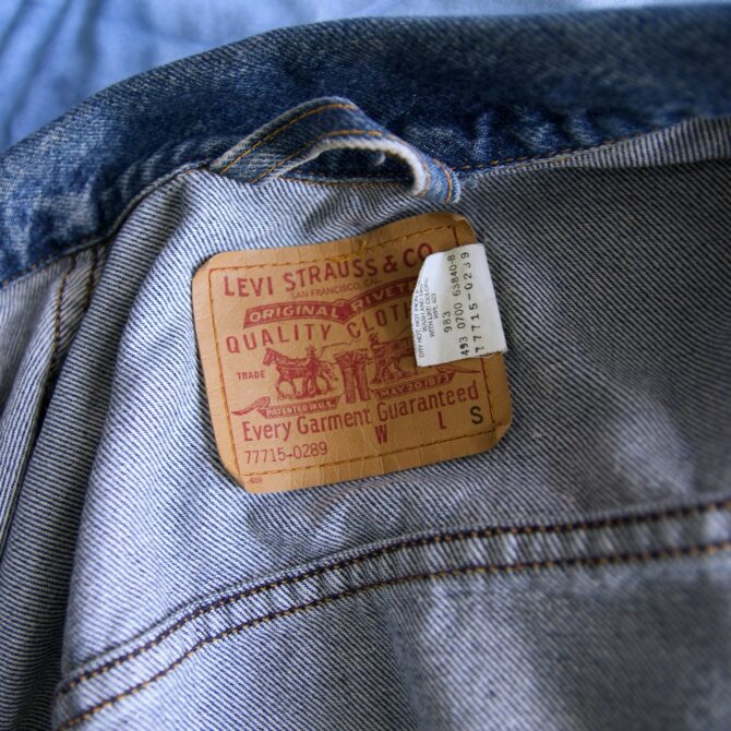 Vintage Medium Wash Levis Jean Jacket - Image 3