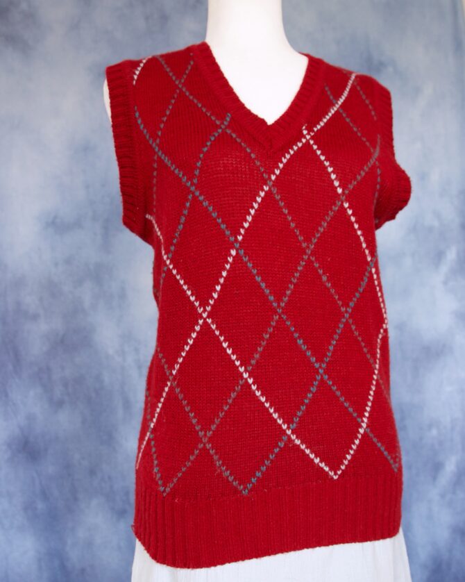 90s Vintage Dark Red Argyle Sweater Vest - Image 2