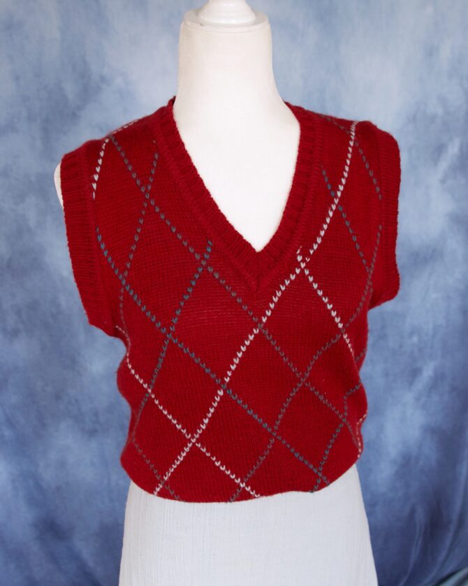 90s Vintage Dark Red Argyle Sweater Vest